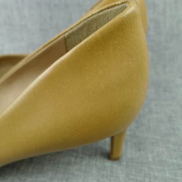 Tory Burch Nude/Tan Leather Stiletto Pumps Size 6 - Picture 10 of 16